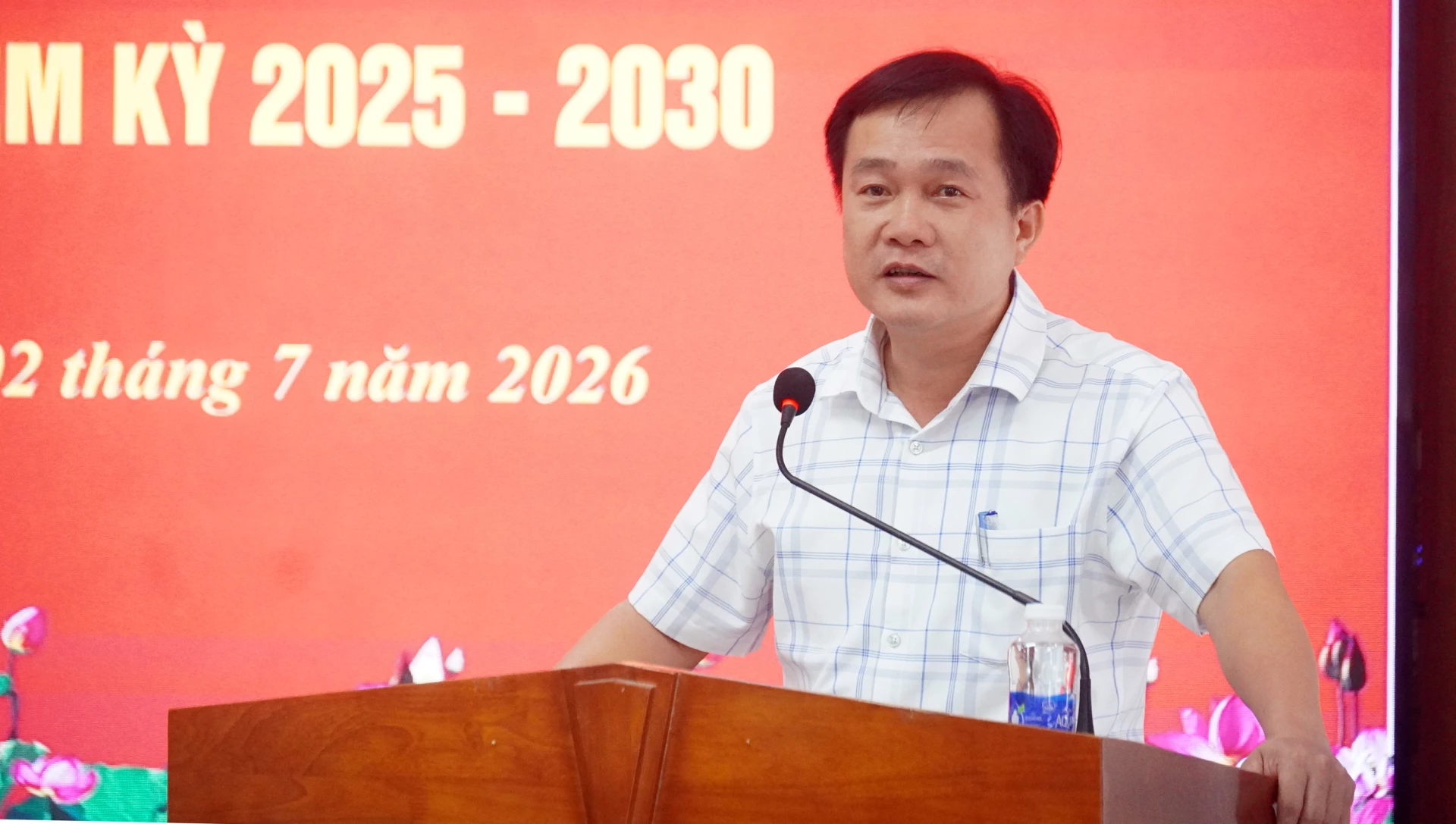 Đại biểu thảo luận tại hội nghị - Ảnh: N.M