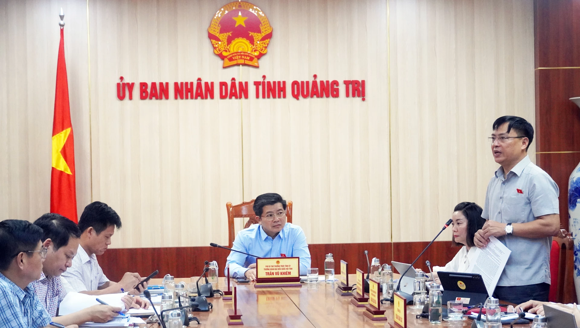 Đồng chí Thiếu tướng Nguyễn Thanh Liêm, Ủy viên Ban Thường vụ Tỉnh ủy, Giám đốc Công an tỉnh, ĐBQH tỉnh, thành viên Đoàn Giám sát phát biểu tại buổi làm việc - Ảnh: N.M
