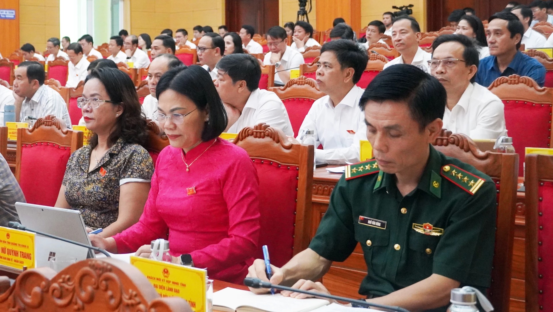 Đại biểu dự kỳ họp - Ảnh: N.M