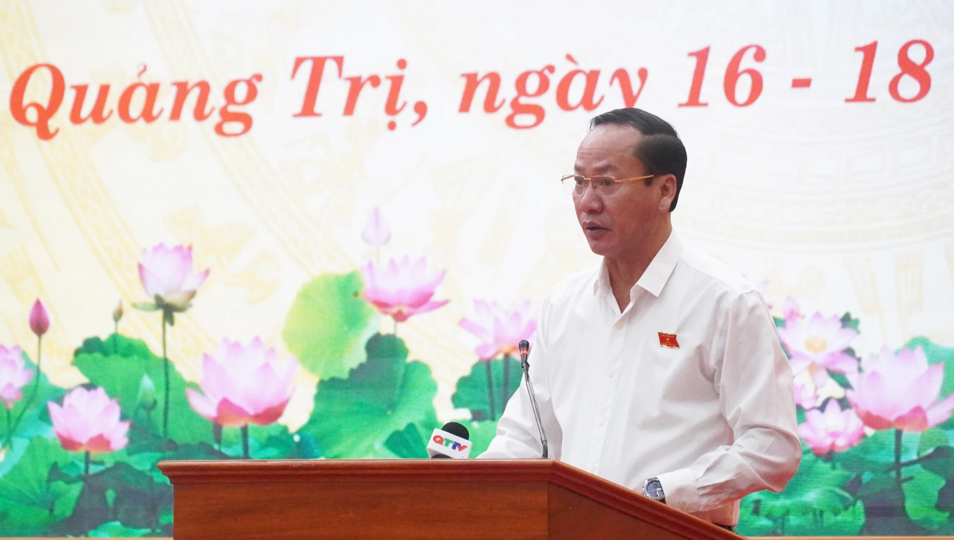 Đồng chí Nguyễn Xuân Đạt, Tỉnh ủy viên, Giám đốc Sở Tài chính phát biểu tại kỳ họp - Ảnh: N.M