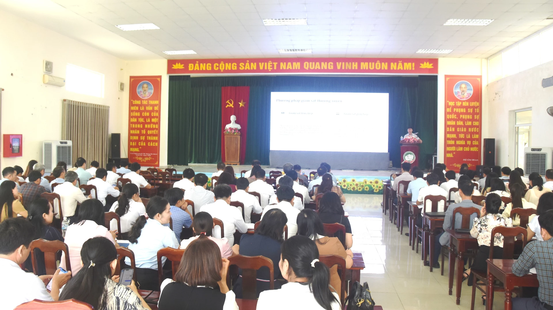 Ban Thường trực Ủy ban MTTQ Việt Nam tỉnh tổ chức hội nghị tập huấn, bồi dưỡng cán bộ, công chức, viên chức năm 2026 - Ảnh: Đ.V