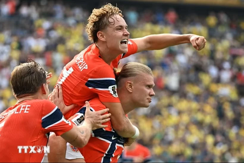 Haaland lại tỏa sáng để đưa Na Uy vào tứ kết World Cup 2026. (Ảnh: AFP/TTXVN)