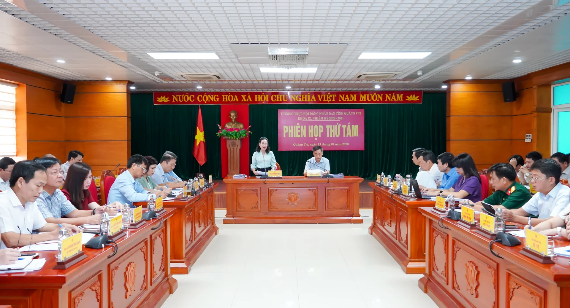 Quang cảnh phiên họp - Ảnh: N.H
