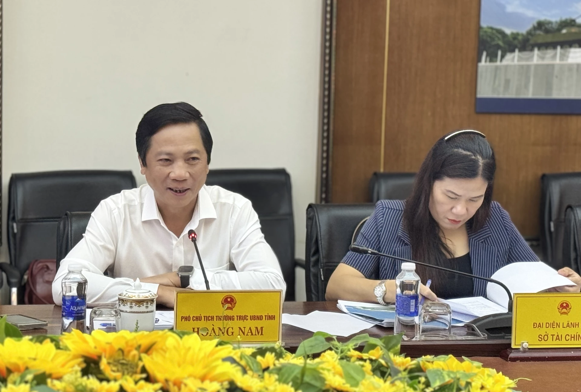 Đồng chí Hoàng Nam, Phó Chủ tịch Thường trực UBND tỉnh phát biểu tại buổi làm việc - Ảnh: Mai Linh