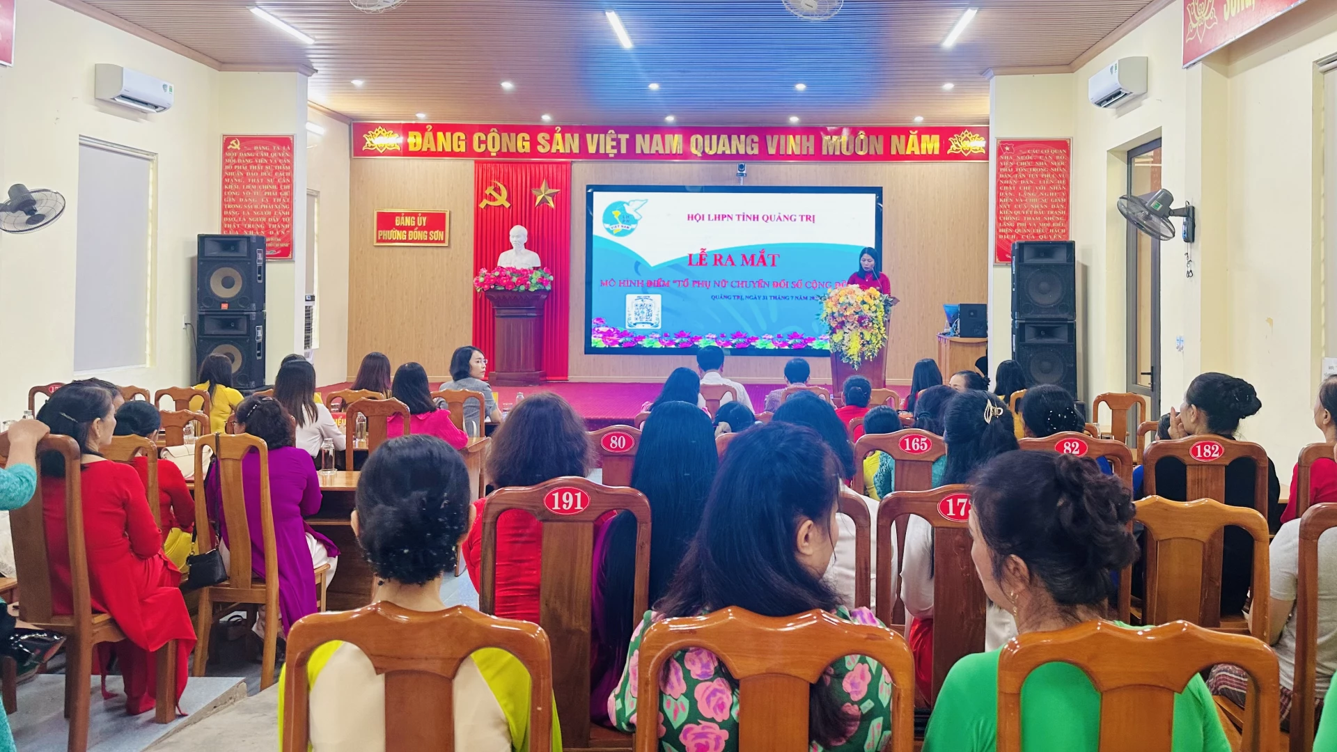 Quang cảnh buổi lễ - Ảnh: B.N