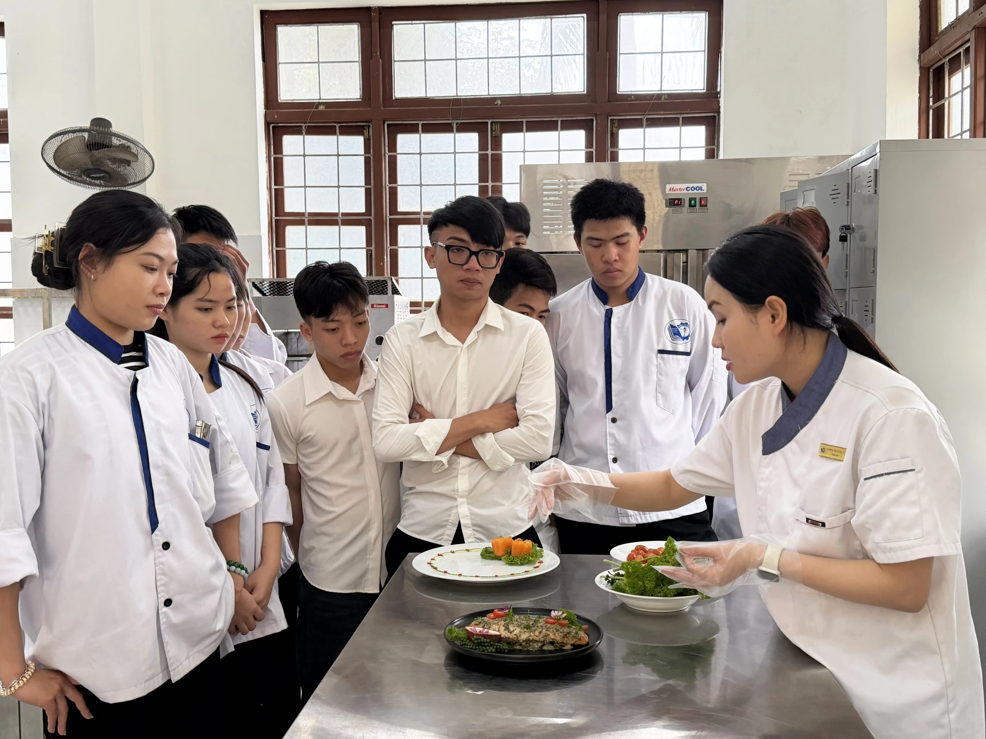 Việc liên kết với doanh nghiệp trong công tác đào tạo nghề mở ra cơ hội việc làm cho học viên sau tốt nghiệp-Ảnh: Nh.V