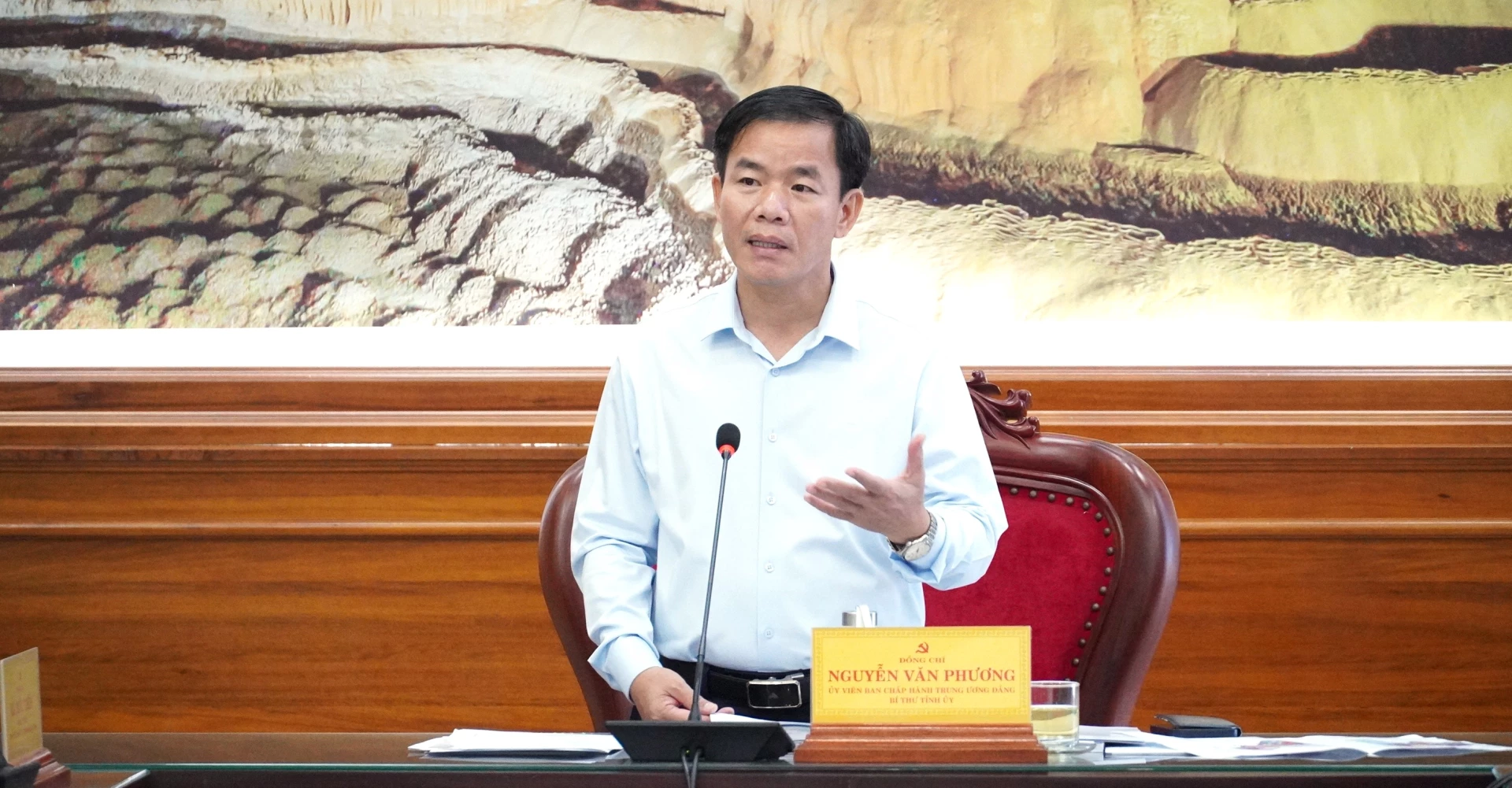Đồng chí Nguyễn Văn Phương, Bí thư Tỉnh ủy phát biểu kết luận tại buổi làm việc - Ảnh: Q.V