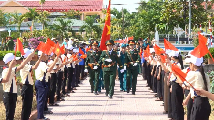 Thắp sáng niềm tin từ chiến dịch tri ân
