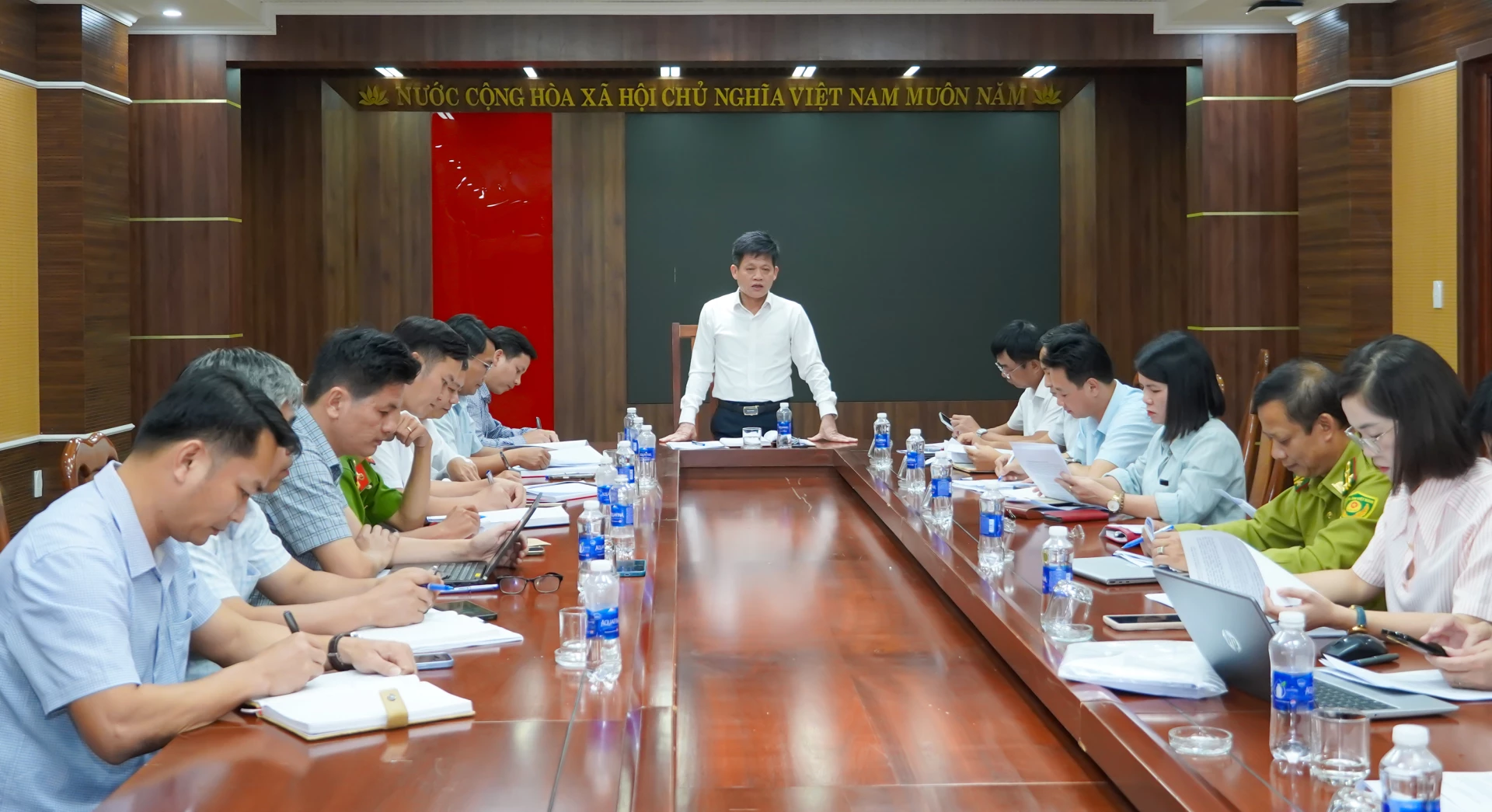 Quang cảnh buổi làm việc - Ảnh: N.H