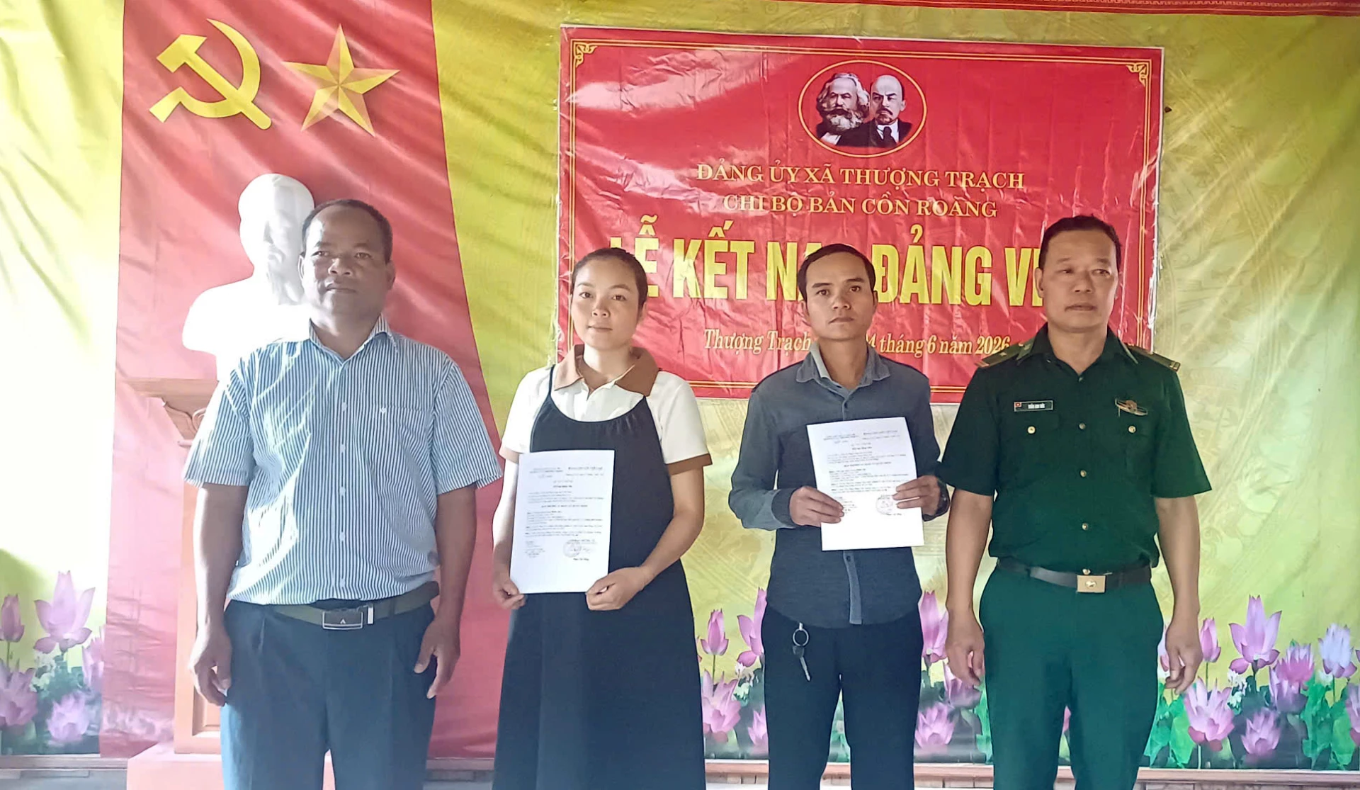 Đảng bộ xã Thượng Trạch luôn chú trọng về chất lượng trong công tác phát triển đảng viên mới - Ảnh: T.P