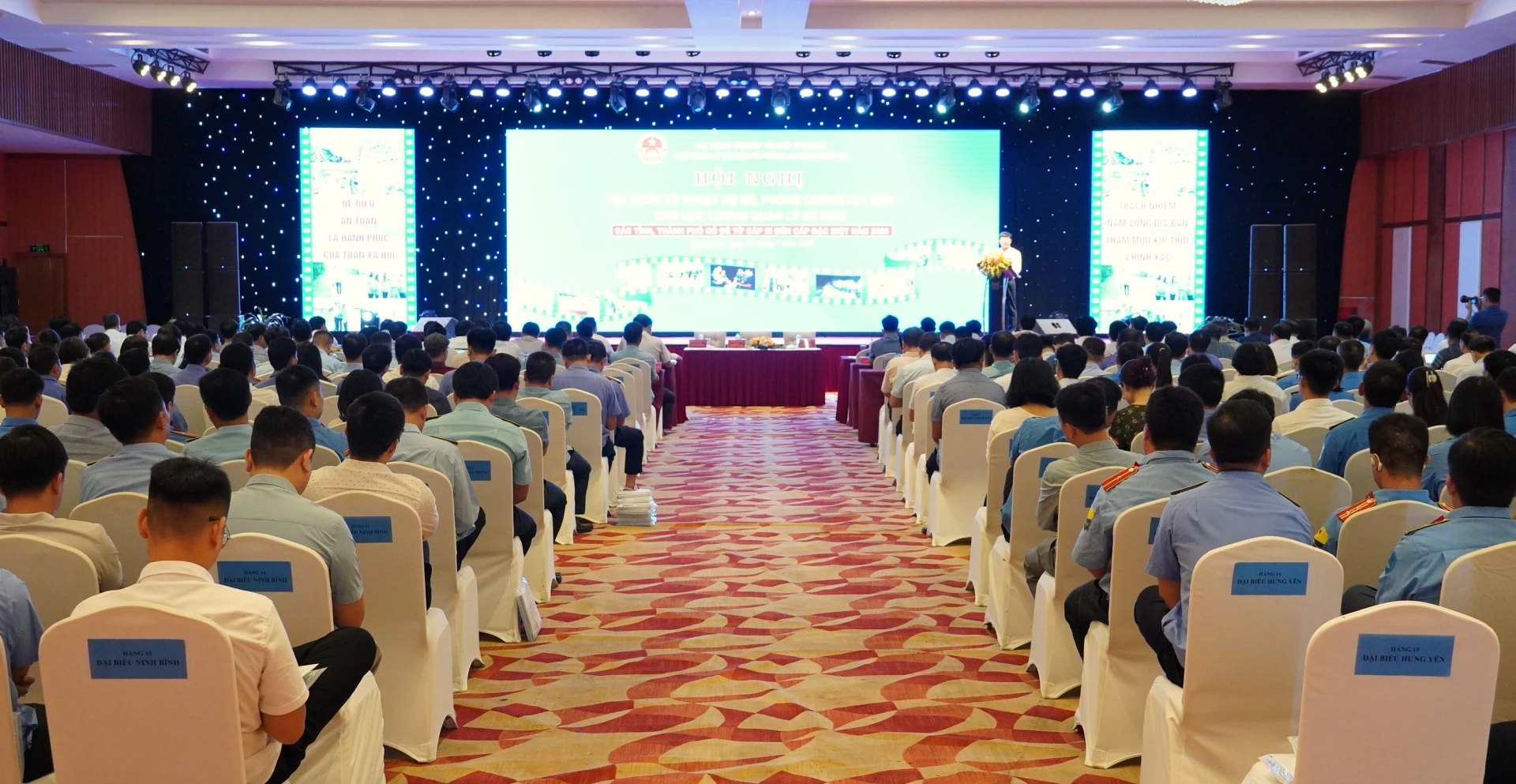 Quang cảnh hội nghị - Ảnh: Q.V