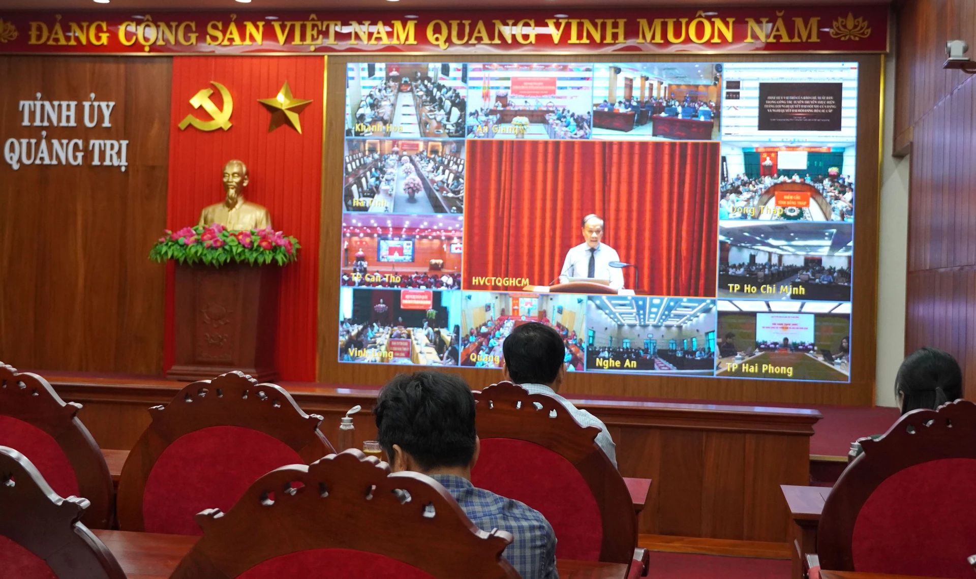 Quang cảnh hội nghị tại điểm cầu tỉnh Quảng Trị - Ảnh: H.Tr.