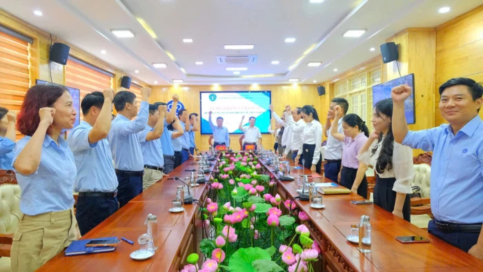 Phát động ra quân tuyên truyền hưởng ứng Ngày Bảo hiểm y tế Việt Nam
