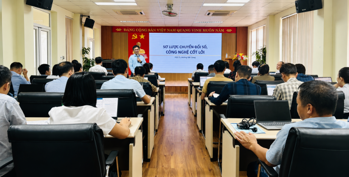 Nâng cao nhận thức cán bộ, công chức về ứng dụng công nghệ số và chuyển đổi số