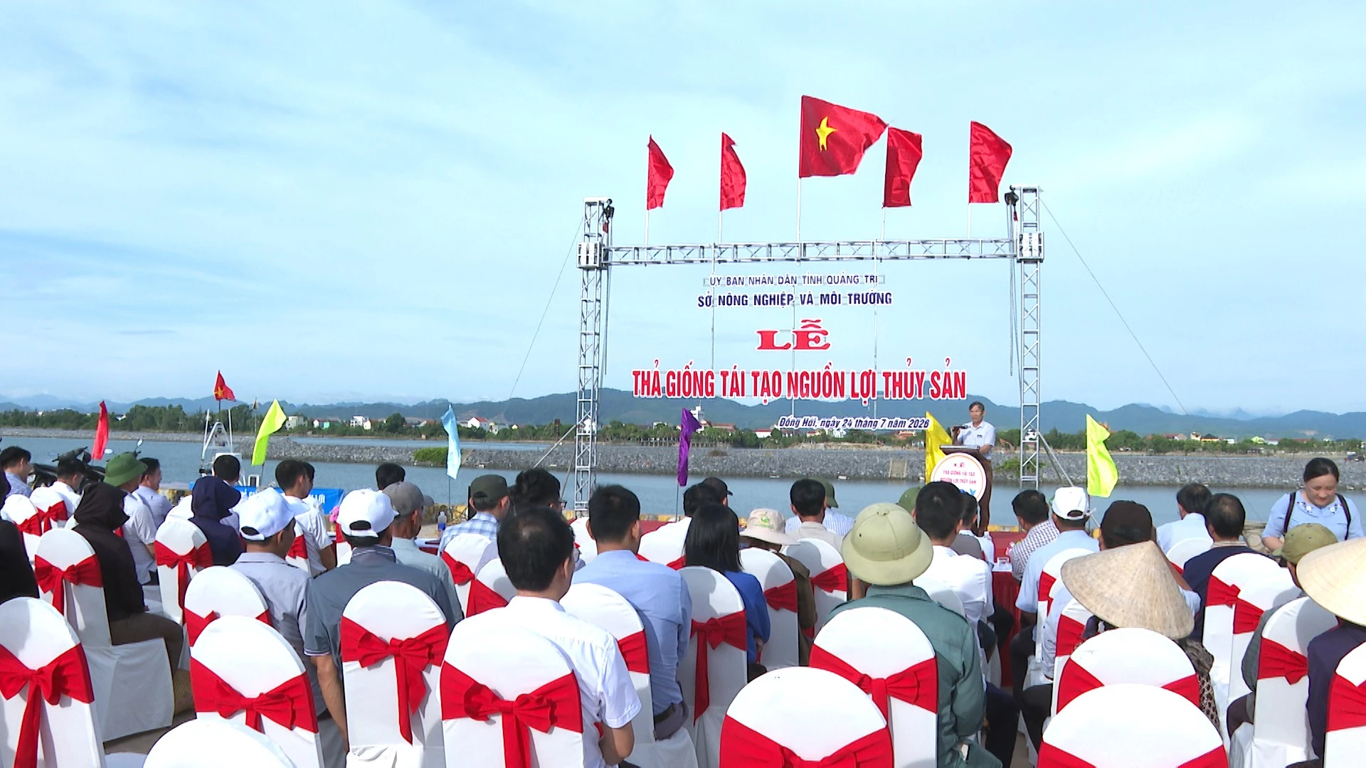Quang cảnh tại buổi lễ - Ảnh: T.L