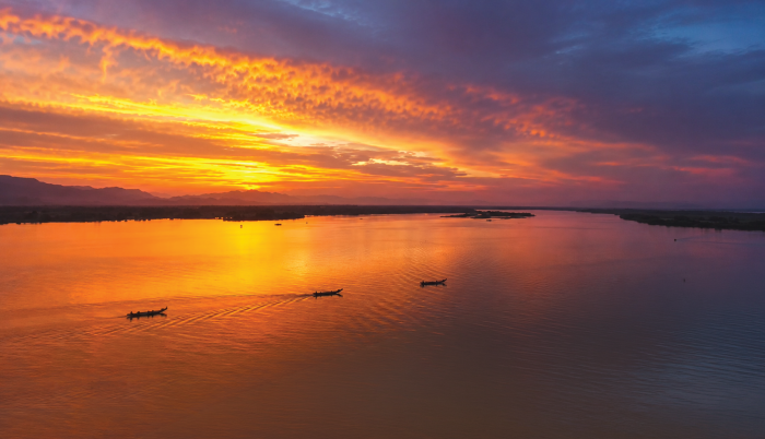 Đôi bờ sông Gianh