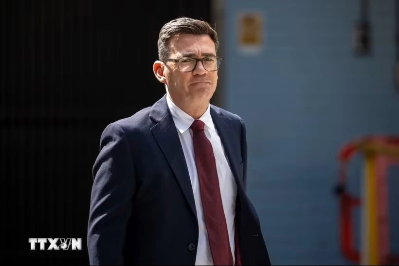 Ông Andy Burnham tới cuộc họp của Công đảng ở London, Anh ngày 17/7/2026. (Ảnh: THX/TTXVN phát)