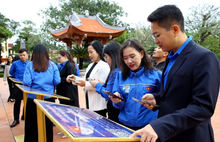 'Câu chuyện thời hoa lửa'