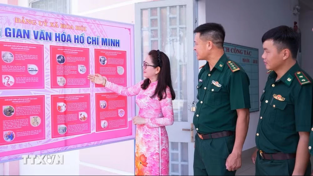 Mô hình “Không gian văn hóa Hồ Chí Minh” tại xã Hòa Hội góp phần lan tỏa việc học tập và làm theo Bác trong cán bộ, đảng viên và nhân dân. (Ảnh: Minh Phú/TTXVN)