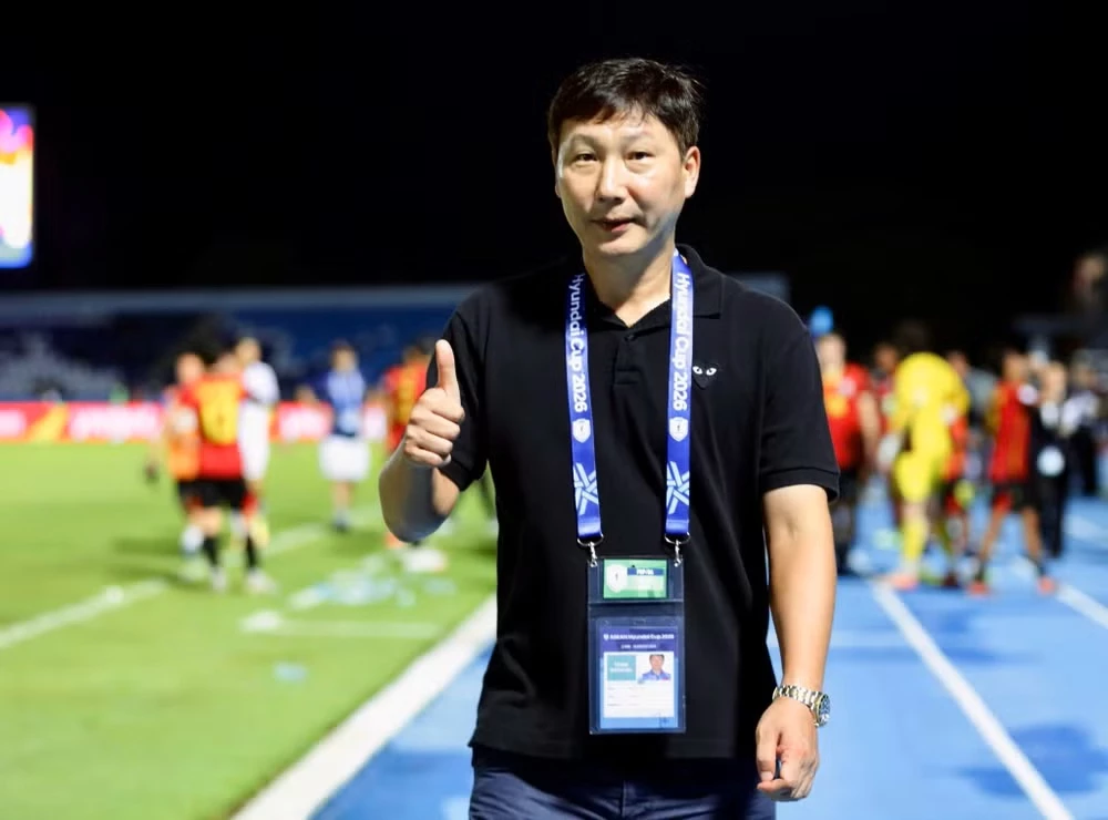 HLV Kim Sang-sik hài lòng với các học trò sau trận ra quân. (Nguồn: VFF)