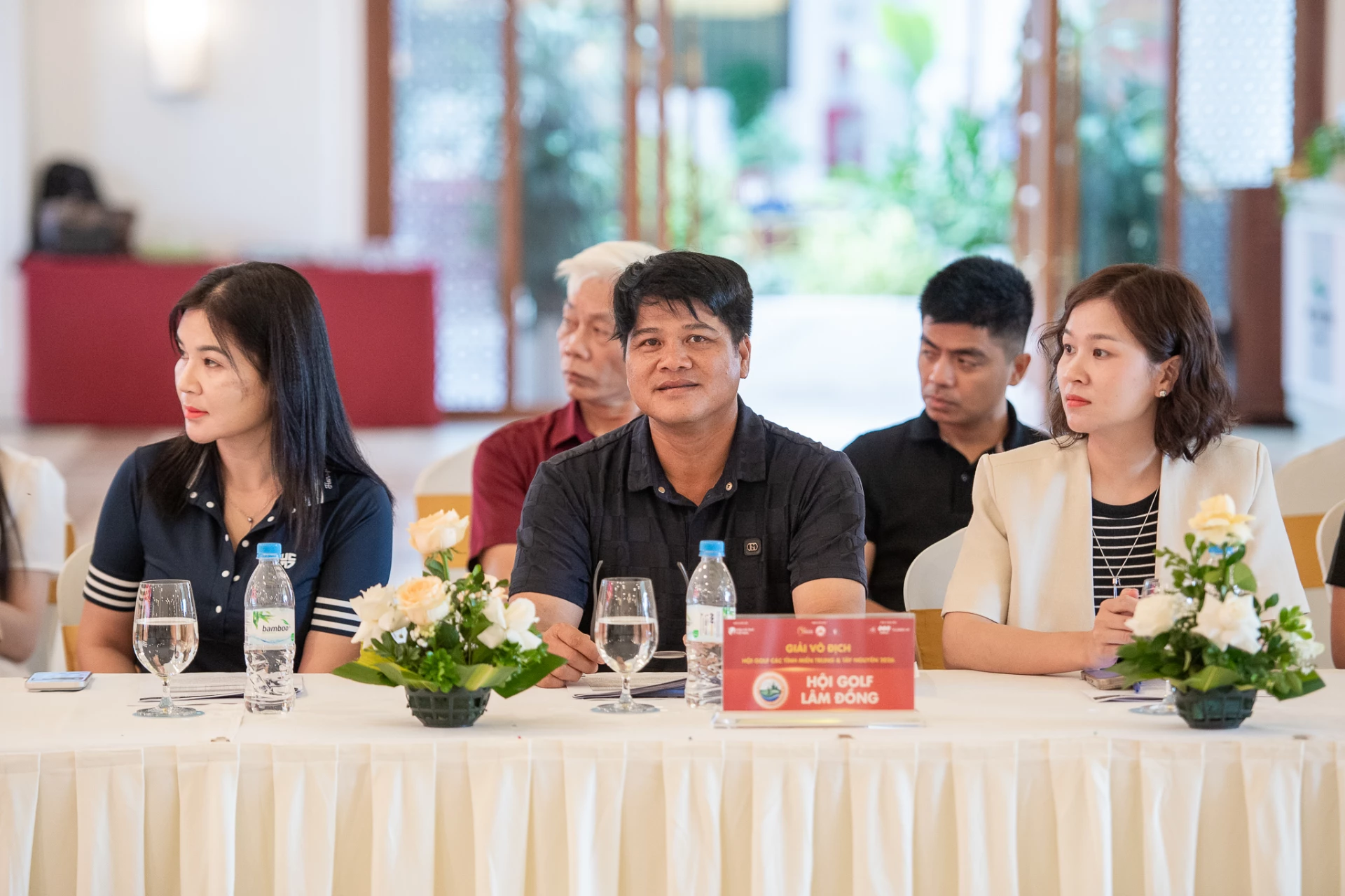Các đại biểu tham dự lễ công bố - Ảnh: PV