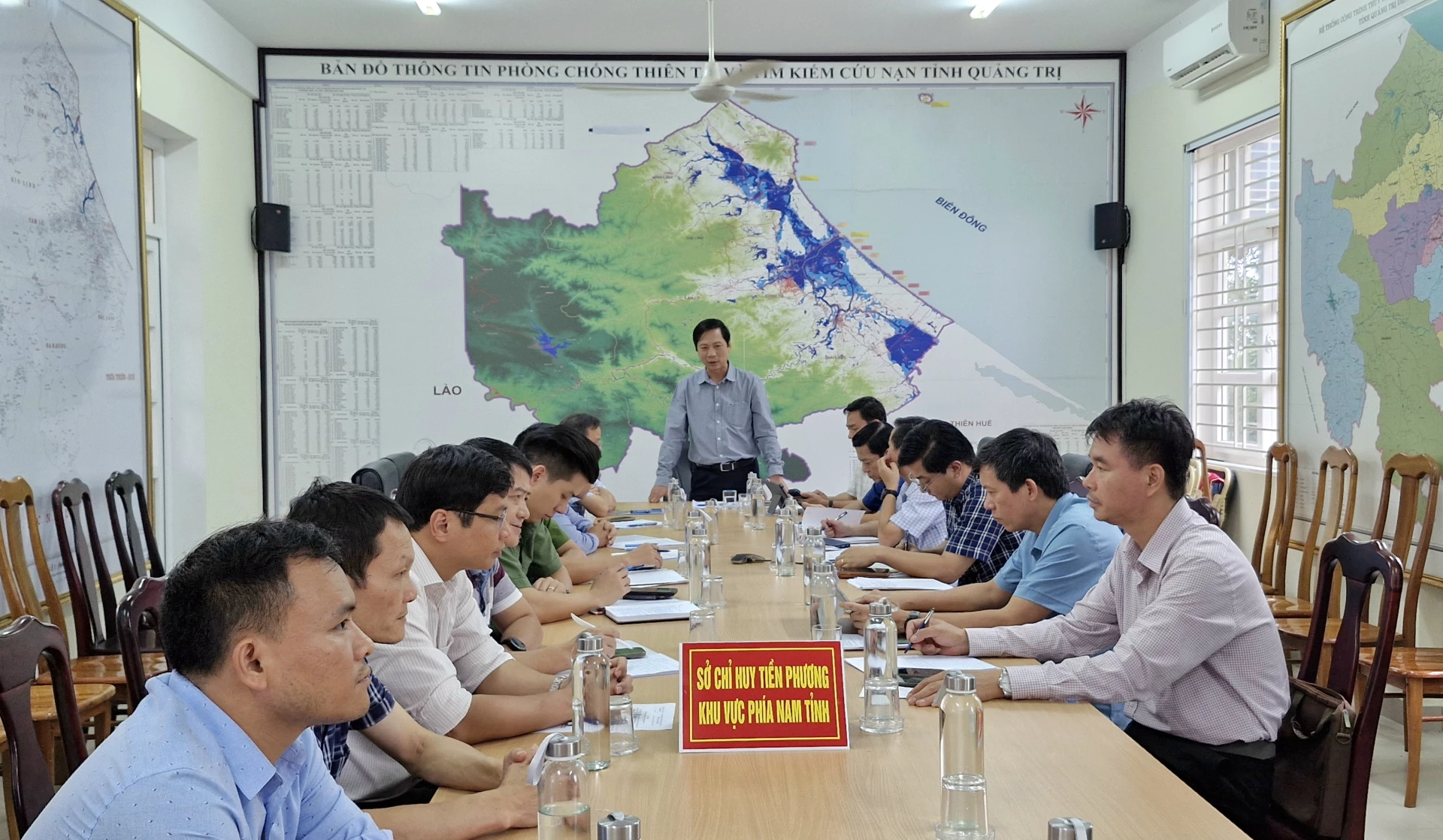 Phó Chủ tịch Thường trực UBND tỉnh Hoàng Nam phát biểu chỉ đạo tại cuộc họp - Ảnh: Q.N