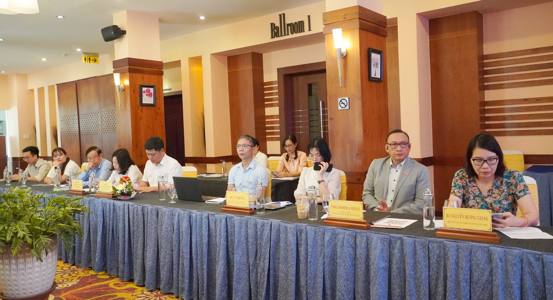Đại biểu dự hội thảo - Ảnh: H.N