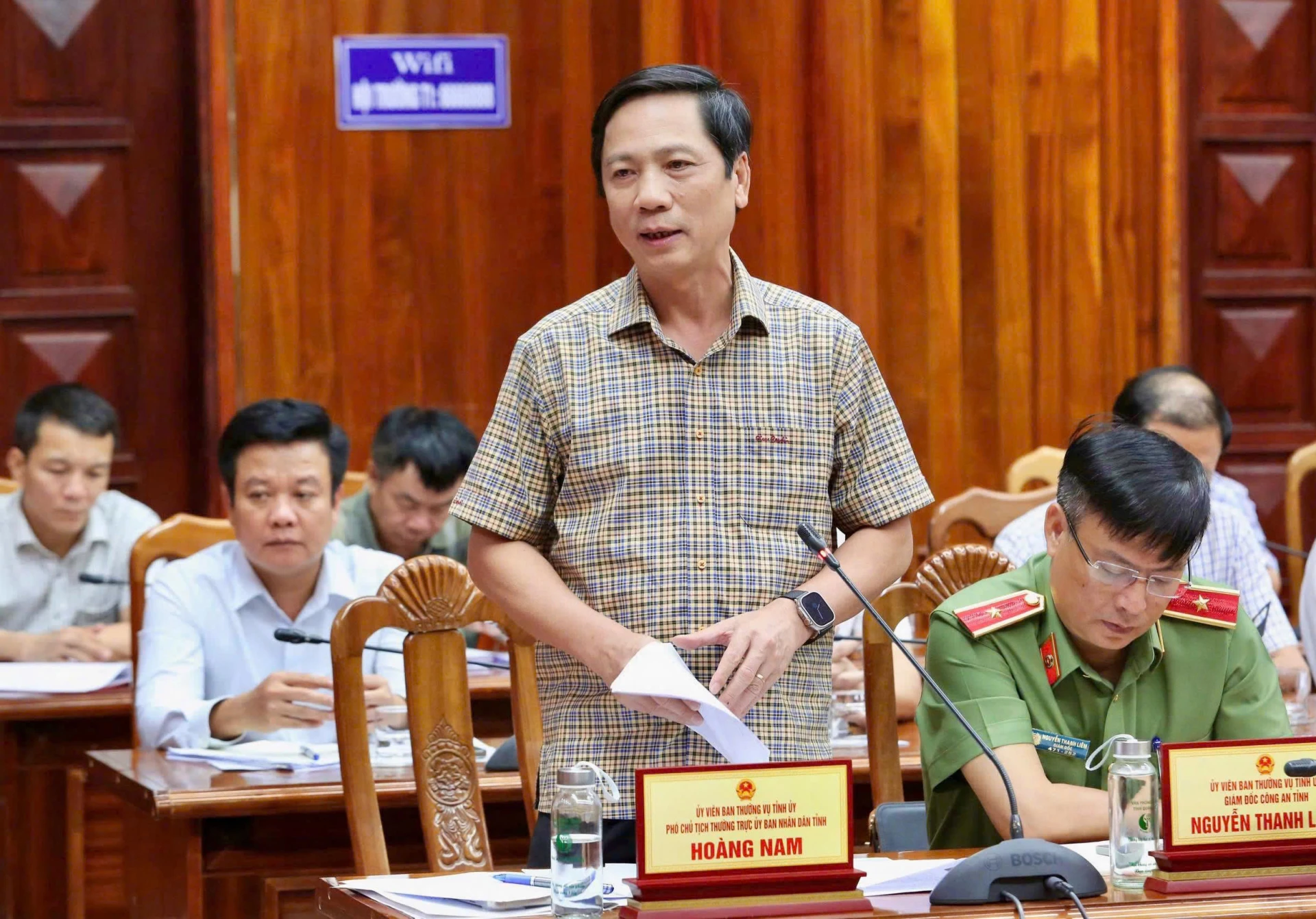 Ủy viên Ban Thường vụ Tỉnh ủy, Phó Chủ tịch Thường trực UBND tỉnh Hoàng Nam phát biểu tại hội nghị - Ảnh: M.Đ
