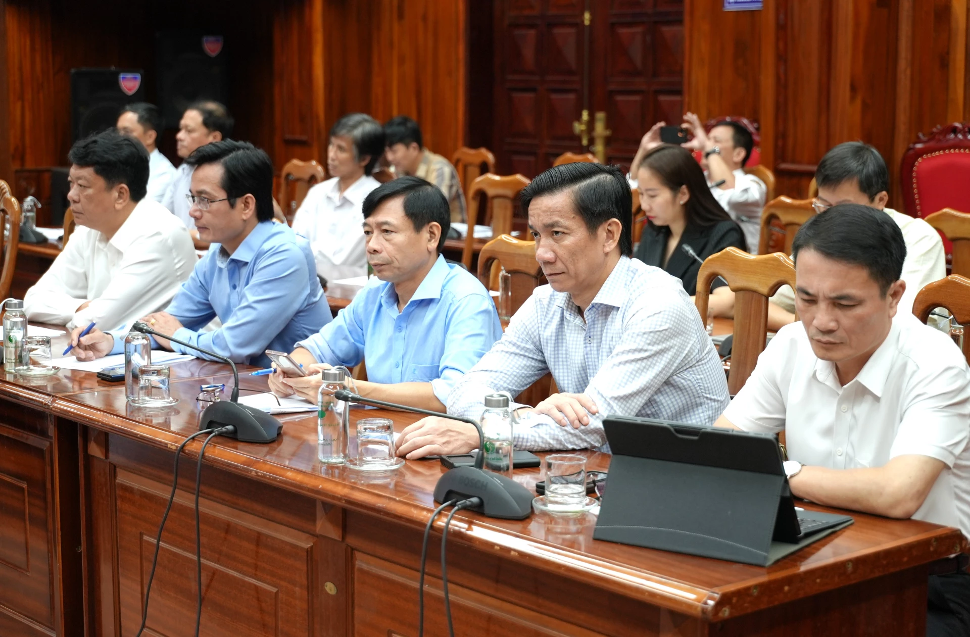 Các đại biểu dự hội nghị tại điểm cầu UBND tỉnh - Ảnh: Trung Đức