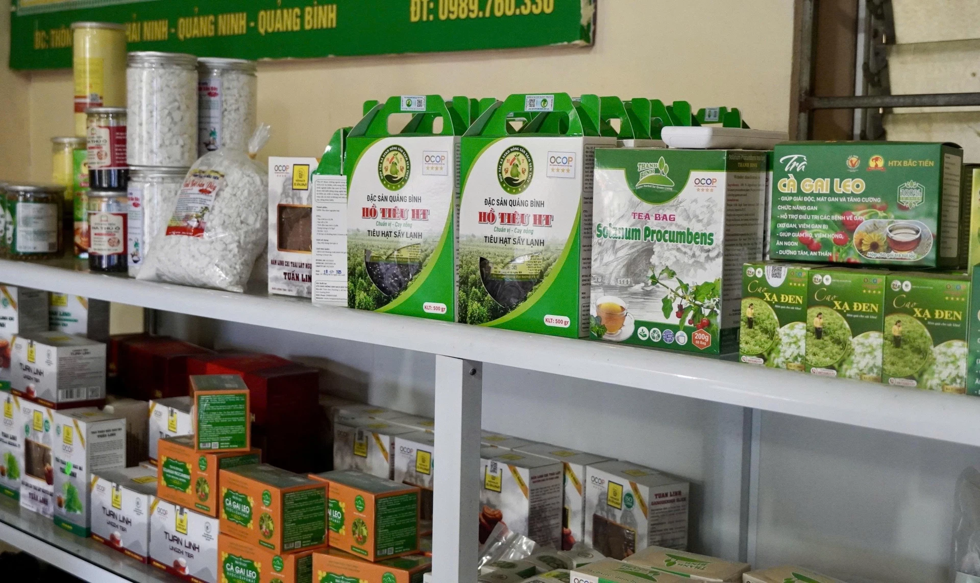 Hàng Việt Nam, đặc biệt là sản phẩm trong tỉnh xuất hiện ngày càng nhiều tại các cửa hàng, siêu thị - Ảnh: T.A