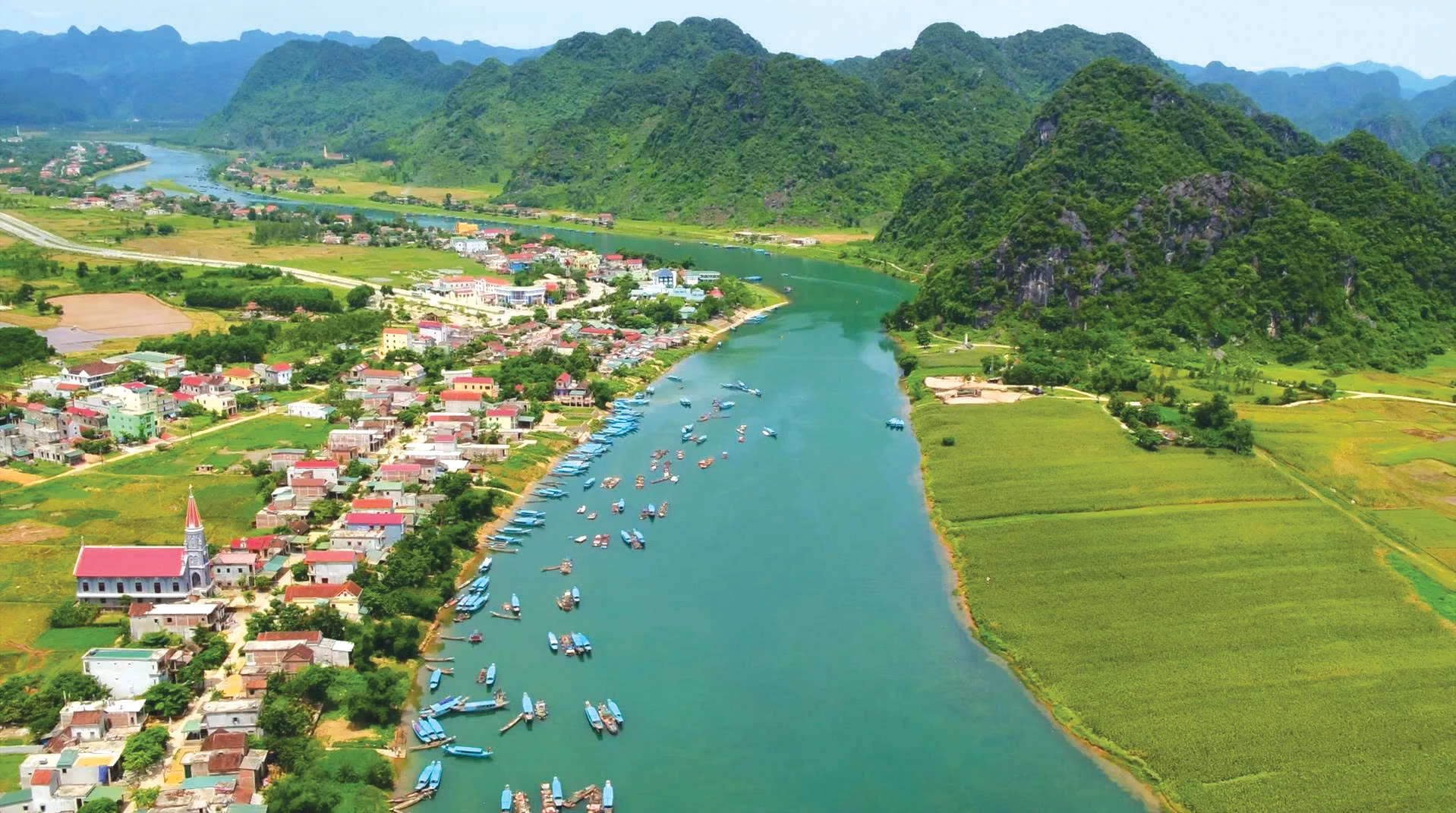 Diện mạo khởi sắc nơi “cửa ngõ” Di sản thiên nhiên thế giới Phong Nha - Kẻ Bàng -Ảnh:D.C.H