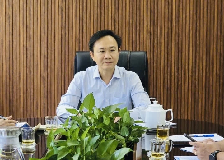 Đồng chí Phó Chủ tịch UBND tỉnh Hoàng Xuân Tân chủ trì buổi làm việc với Sở Văn hóa, Thể thao và Du lịch TP.Đà Nẵng.