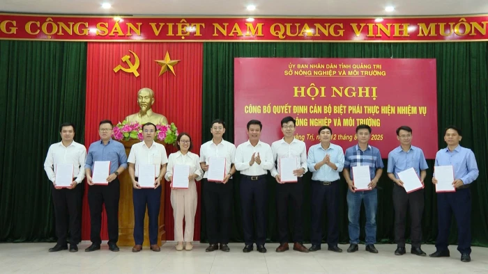 Biệt phái 48 công chức, viên chức hỗ trợ địa phương tháo gỡ khó khăn lĩnh vực nông nghiệp và môi trường