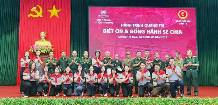 Chương trình “Hành trình Quảng Trị - Biết ơn và đồng hành sẻ chia”