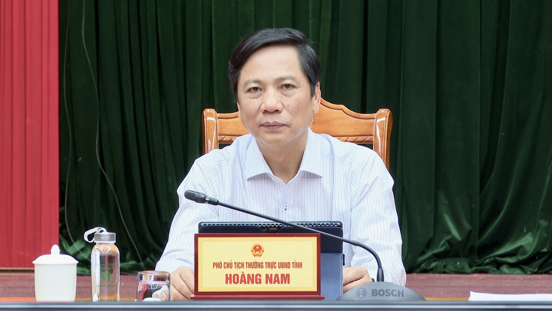Phó Chủ tịch Thường trực UBND tỉnh Hoàng Nam chủ trì điểm cầu Quảng Trị - Ảnh: T.C