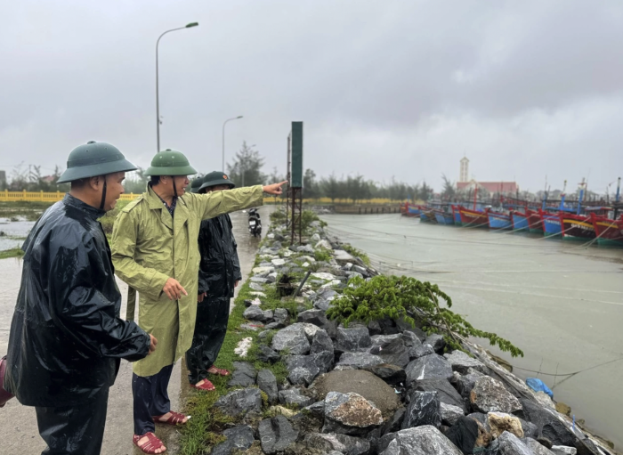 Chủ động phòng, chống bão số 5