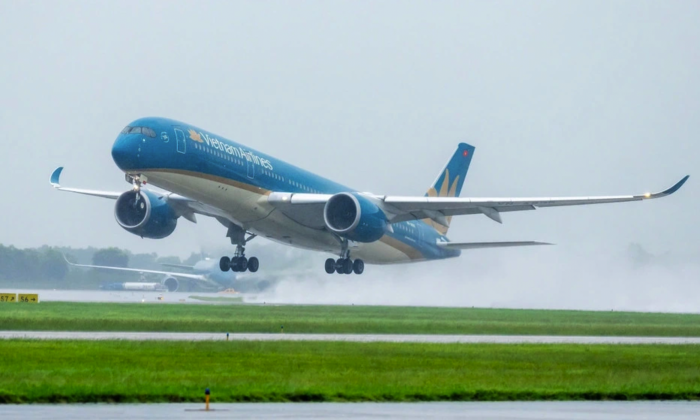 Sân bay Đồng Hới mở cửa trở lại