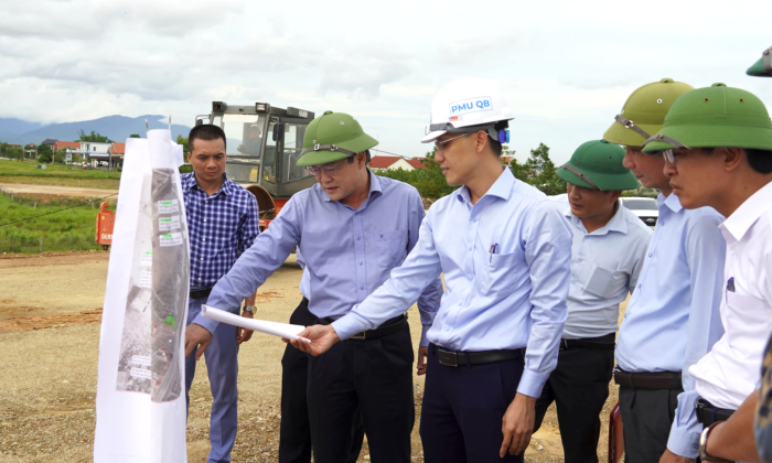 Đẩy nhanh tiến độ thực hiện Dự án thành phần 1-Đầu tư xây dựng Quốc lộ 12A