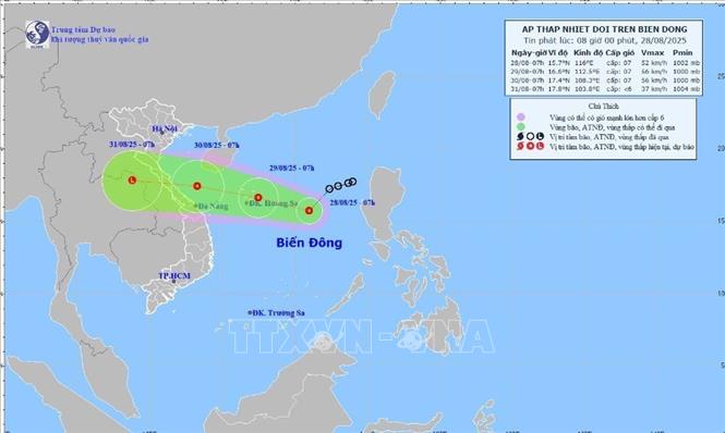 Hướng di chuyển của áp thấp nhiệt đới lúc 7 giờ ngày 28/8. Ảnh: TTXVN phát