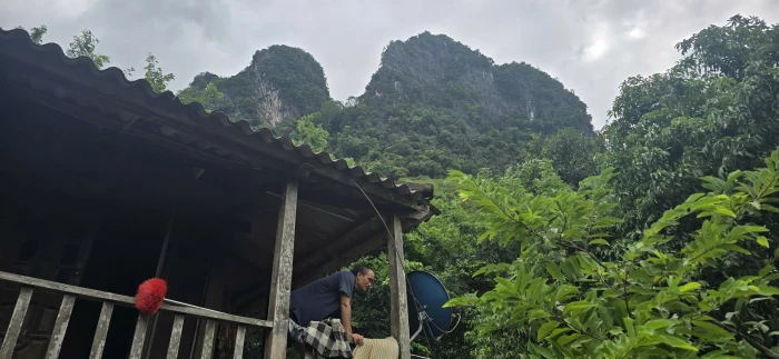 Sống dưới chân lèn, thấp thỏm lo sợ đá rơi