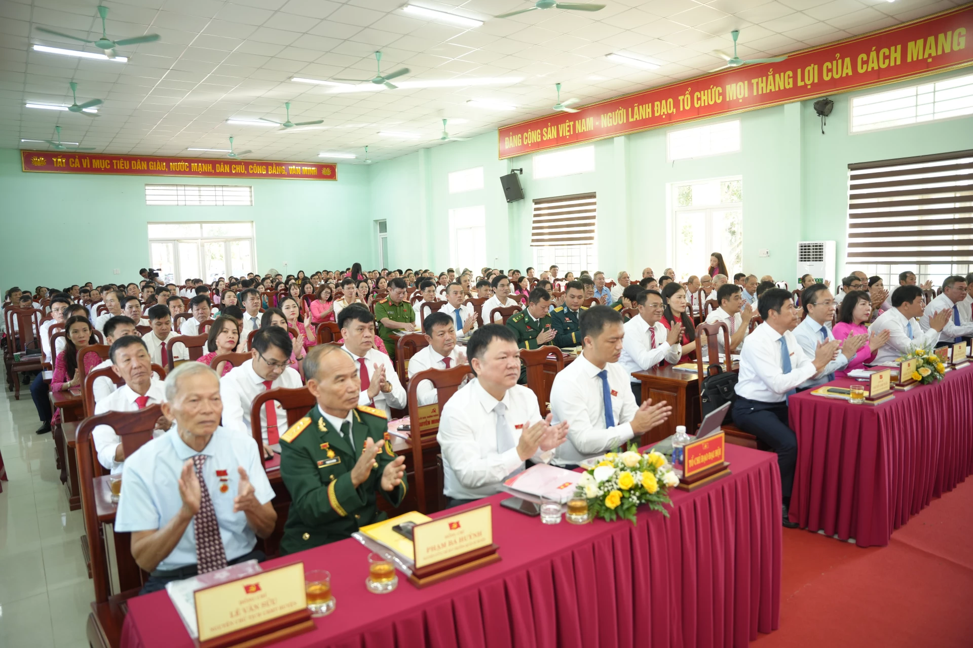 Các đại biểu tham dự đại hội - Ảnh: Kim Hoa.