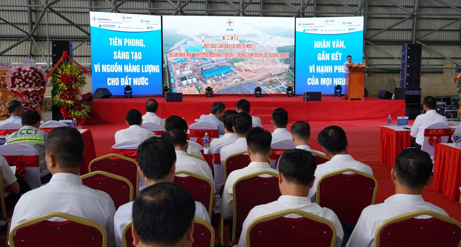 Quang cảnh buổi lễ - Ảnh: QV