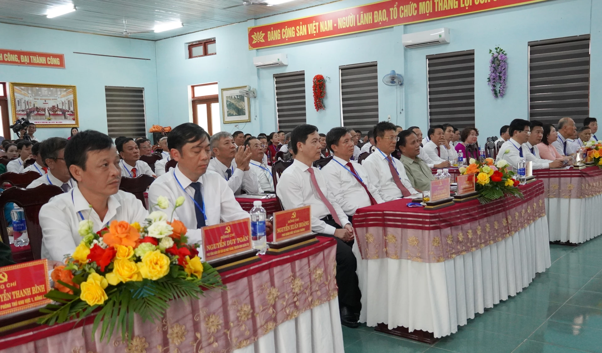 Các đại biểu tham dự đại hội.
