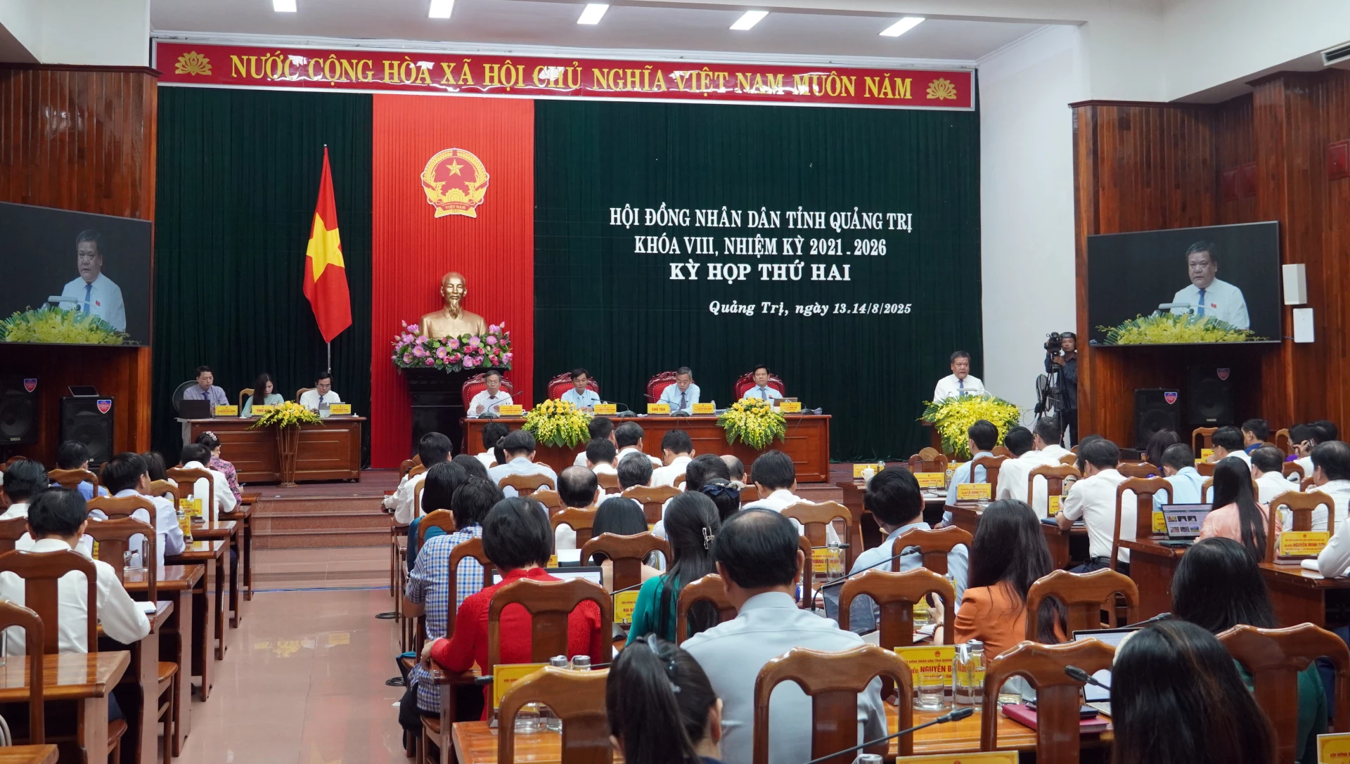 Quang cảnh phiên họp - Ảnh: N.M