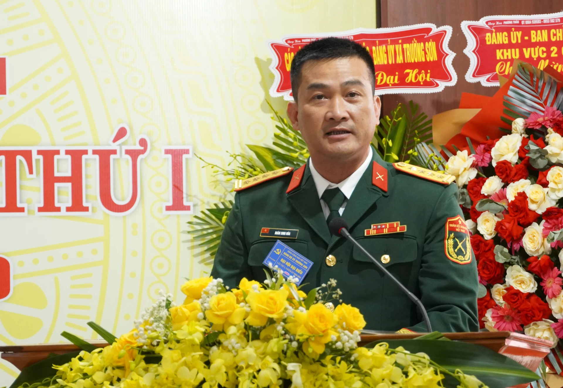 Ủy viên Ban Thường vụ Tỉnh ủy, Chỉ huy trưởng Bộ Chỉ huy Quân sự tỉnh, đại tá Đoàn Sinh Hoà phát biểu chỉ đạo tại đại hội - Ảnh: N.H