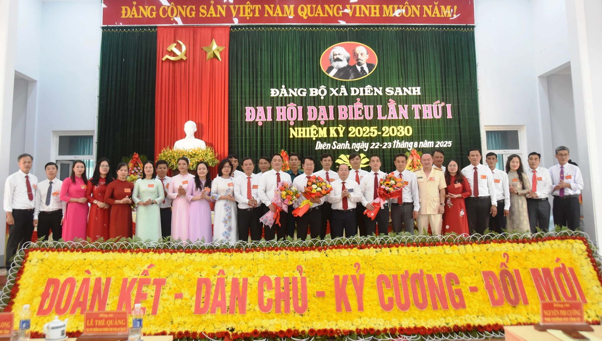 Ra mắt Ban Chấp hành Đảng bộ xã Diên Sanh nhiệm kỳ 2025 – 2030 - Ảnh: ĐV