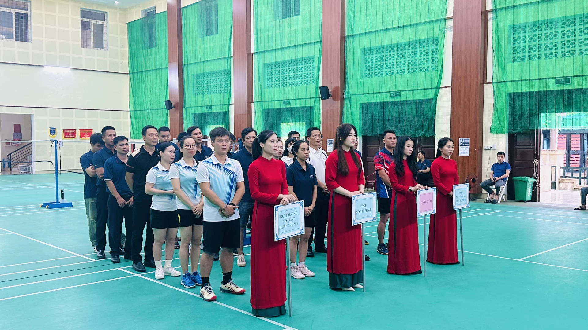 Tham gia giải có 18 đôi với 30 vận động viên 