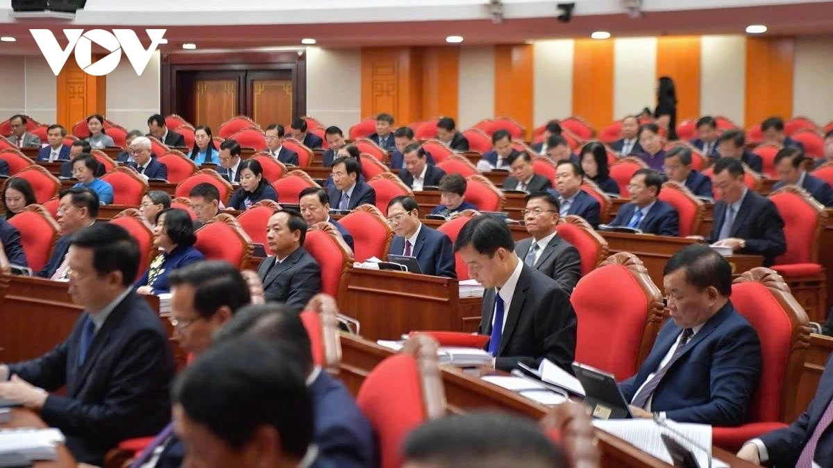Định hướng nhân sự Đại hội XIV của Đảng: “Vừa động, vừa mở” để không bỏ lọt người tài