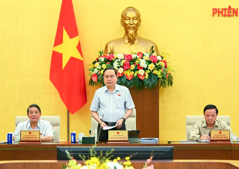 Chủ tịch Quốc hội Trần Thanh Mẫn phát biểu khai mạc phiên họp - Ảnh: DUY LINH
