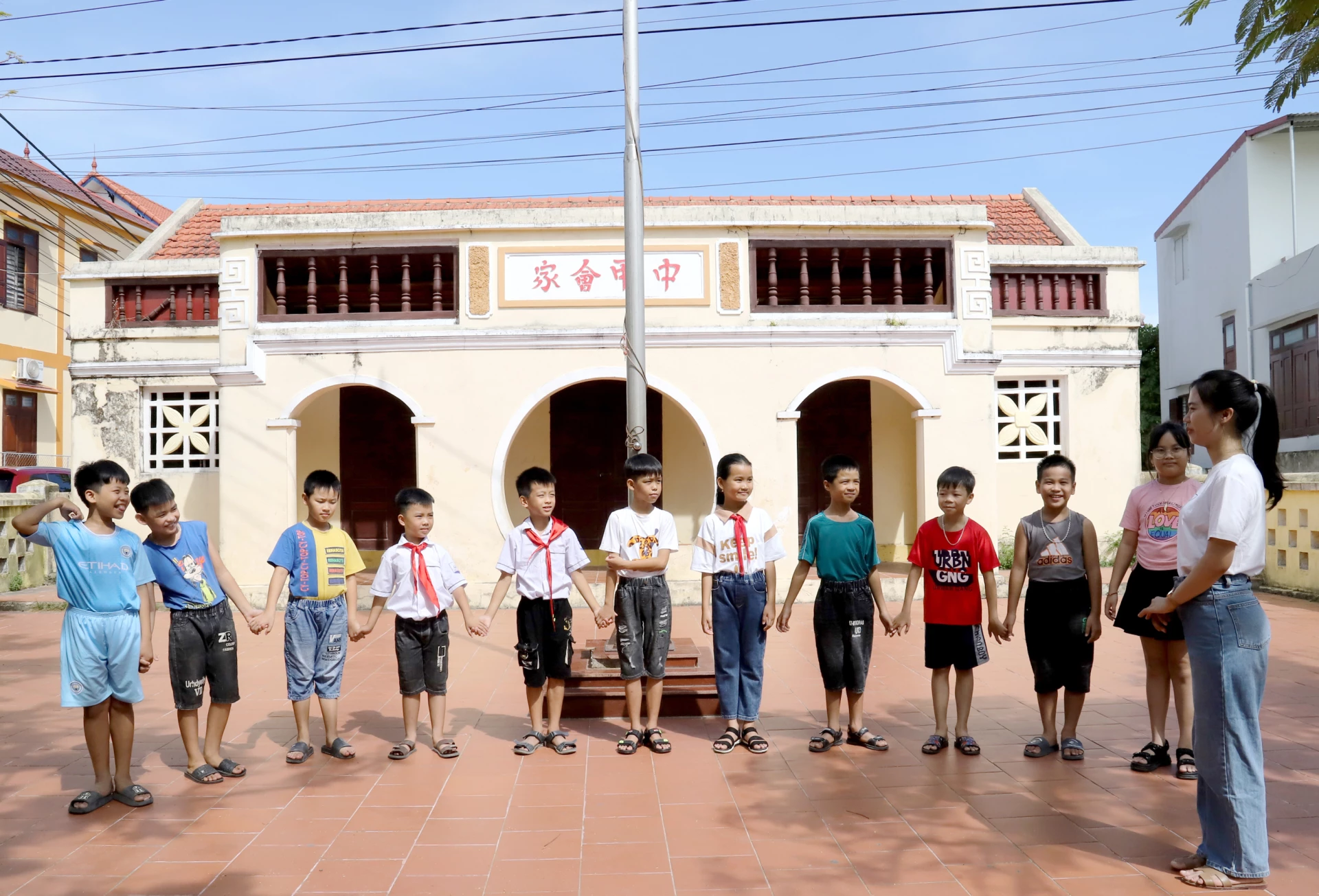 Nhà nhóm thôn Trung (Võ Xá), địa điểm tổ chức huấn luyện lực lượng tự vệ chuẩn bị cho Tổng khởi nghĩa cướp chính quyền tháng Tám năm 1945- Ảnh: T.Long.